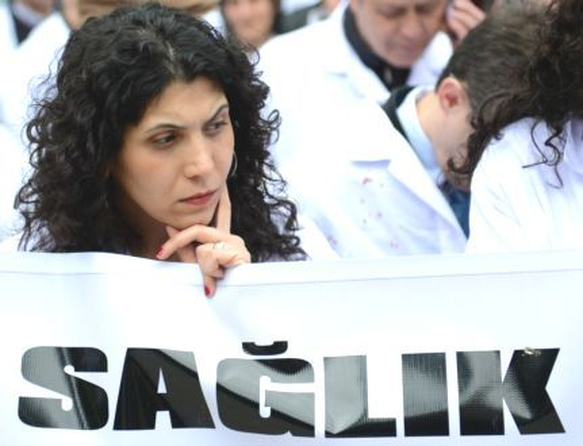 Sağlık Çalışanlarından İş Bırakma Eylemi