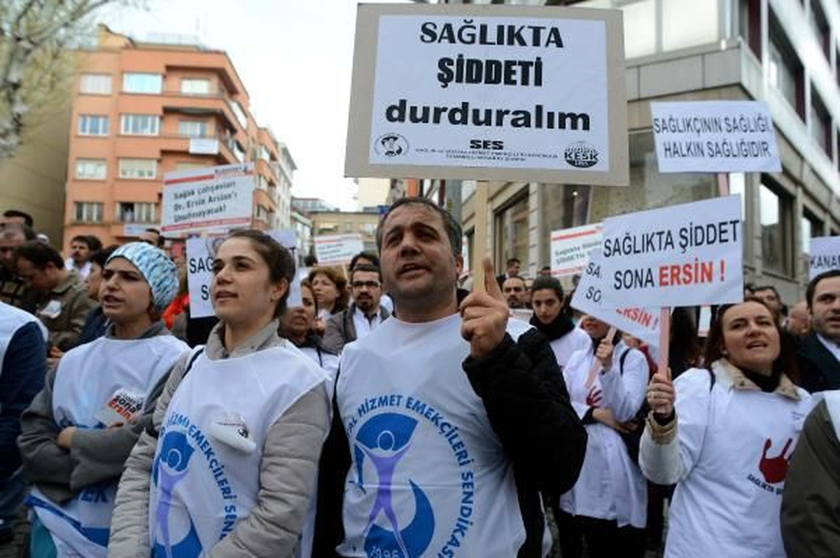 Sağlık Çalışanlarından Şiddete Karşı Eylem