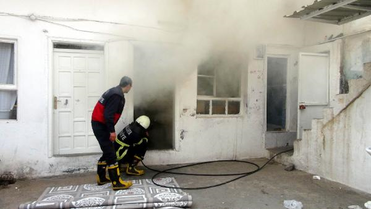 Cinayet Şüphelilerinin Evi Yine Kundaklandı