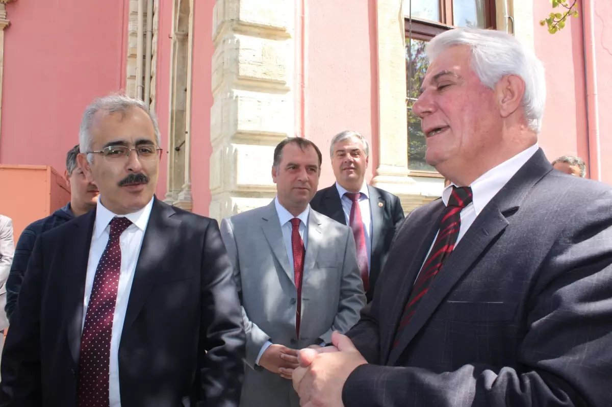 Selimiye\'nin Cevresine Makyaj