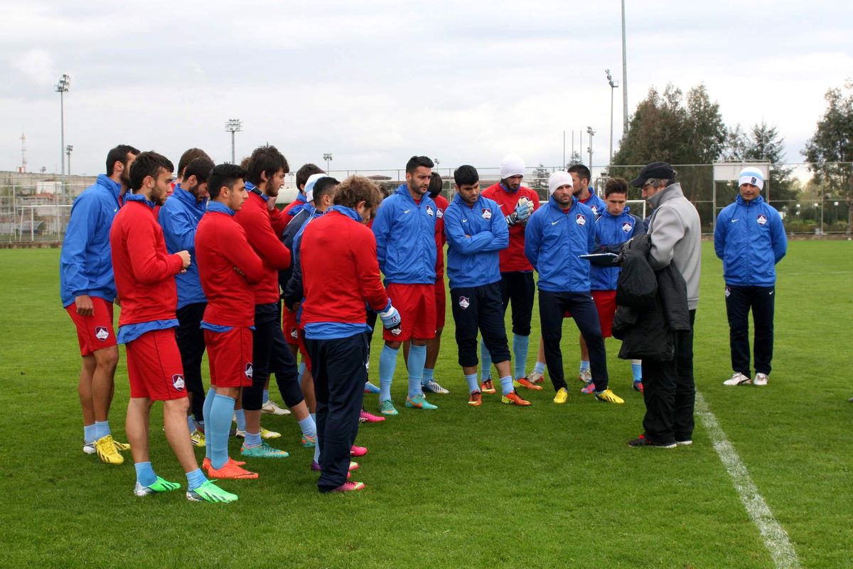 Teknik Direktör Mustafa Akçay, 1461 Trabzon\'u Süper Lig İçin Motive Ediyor