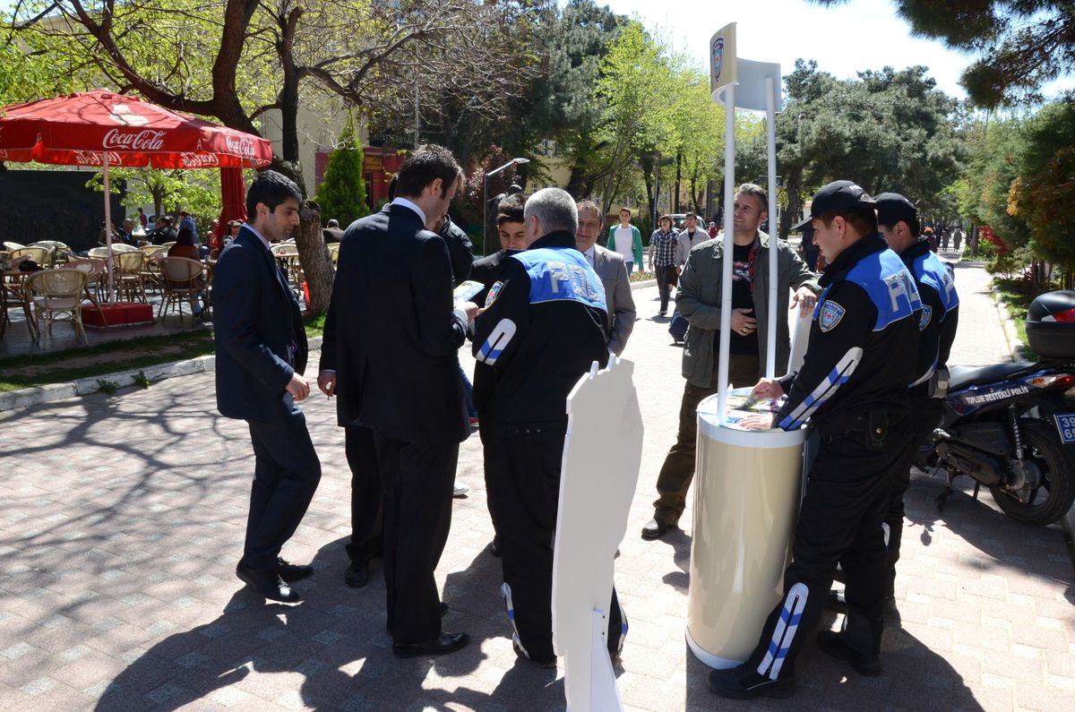 Toplum Destekli Polislik Şube Müdürlüğü Kırklarelilileri Bilgilendiriyor