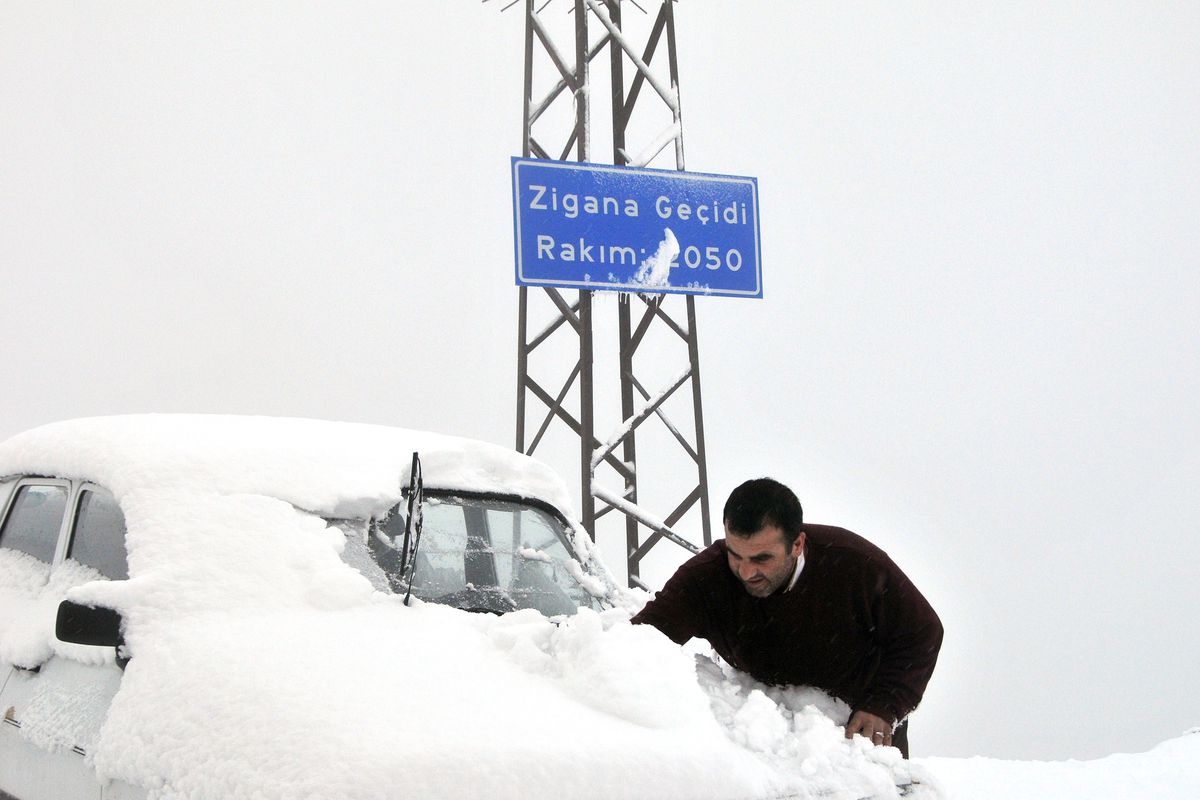 Zigana Dağı'nda Kar Sürprizi