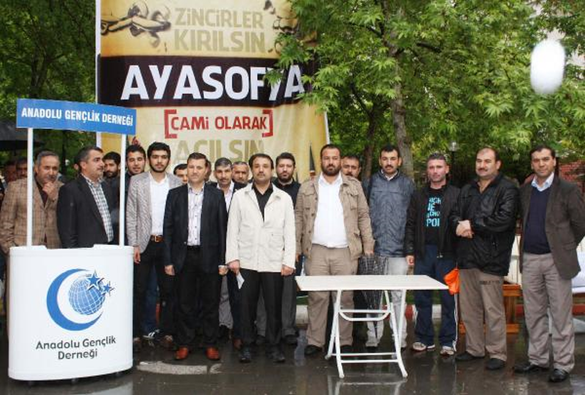 Ayasofya Camii İçin İmza Kampanyası