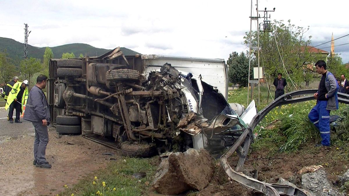 Adıyaman\'da Trafik Kazası: 2 Yaralı