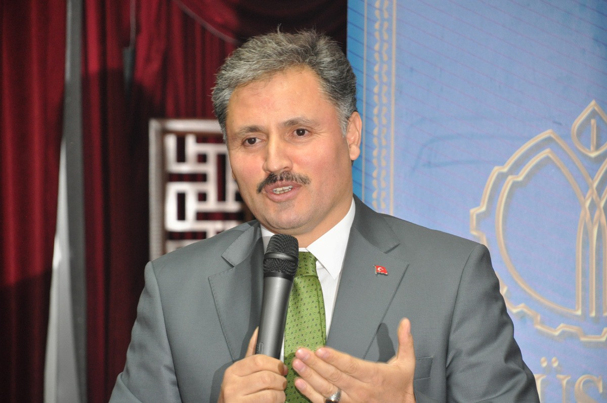 Ahmet Çakır "Dost Meclisi"Nde
