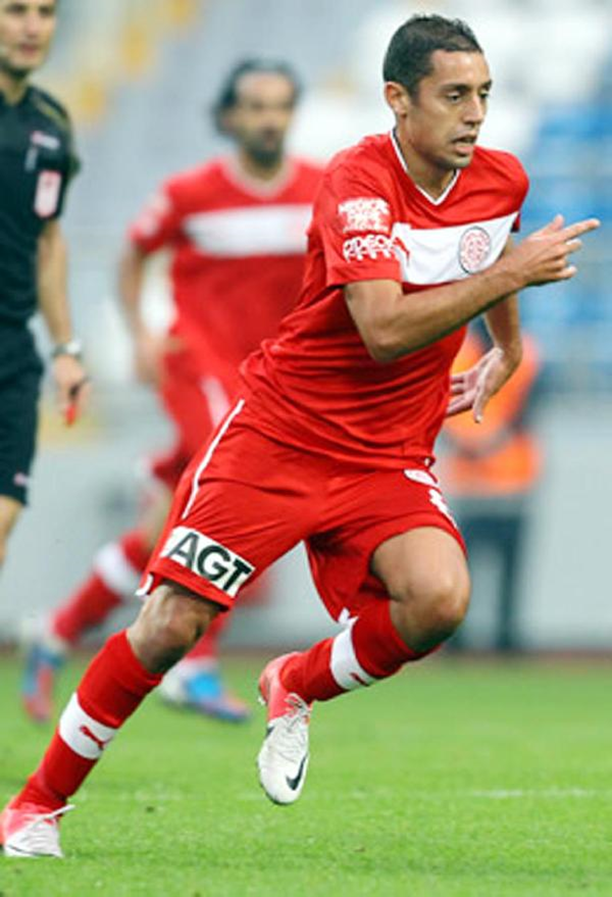 Emrah\'a sürpriz parti