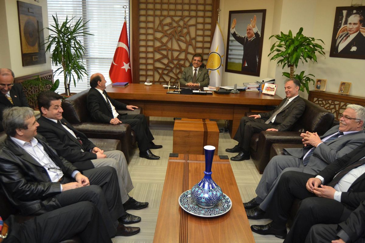 Bal-Göç\'ten AK Parti\'ye Ziyaret