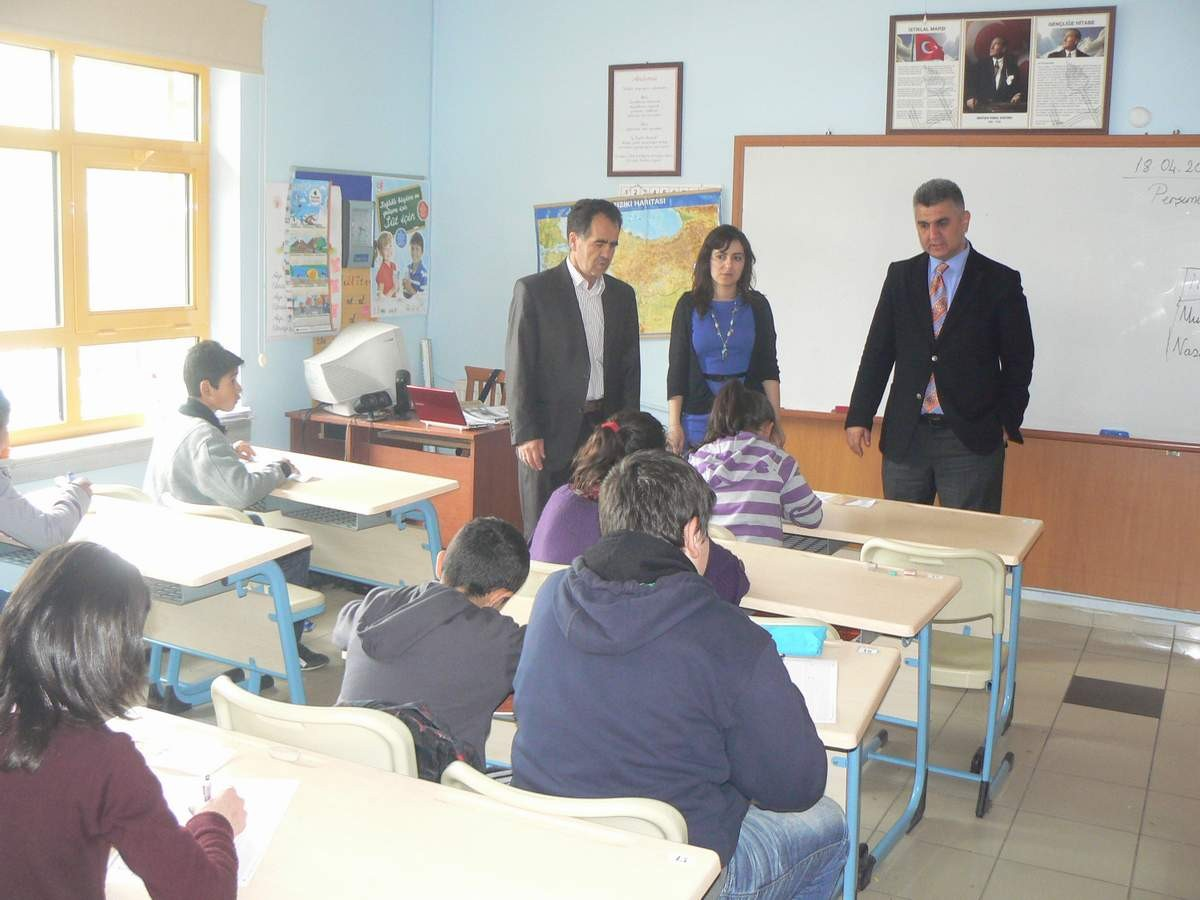 Bozüyük\'te Ödüllü Kitap Okuma Yarışması