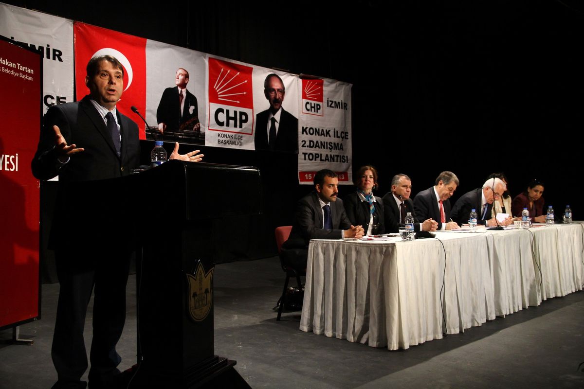 CHP Konak İlçe 2. Danışma Kurulu Toplantısı Yapıldı