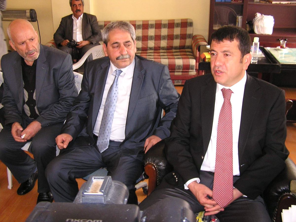 CHP Malatya Milletvekili Veli Ağbaba, Parçikanlılar Derneği\'ni Ziyaret Etti