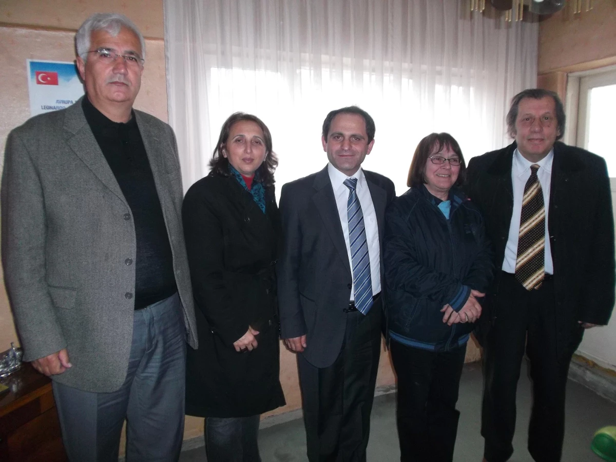 CHP Sakarya İl Teşkilatı\'ndan Turizm Platformu\'na Ziyaret