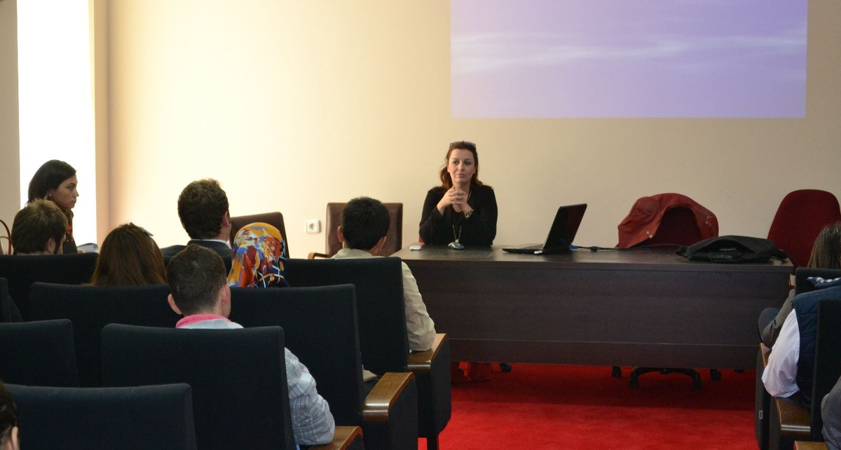 Didim\'de Üniversiteliler Atık Yağ Konusunda Bilgilendirildi