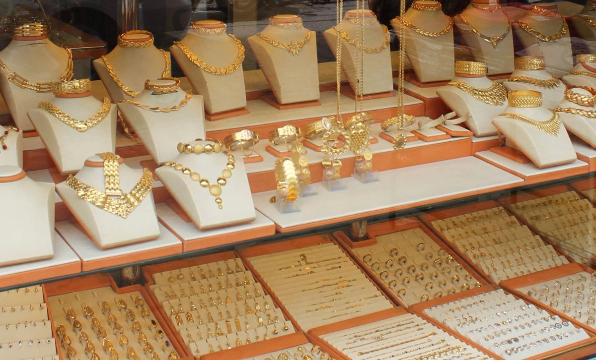 Diyarbakır\'da Altın Karaborsaya Düştü