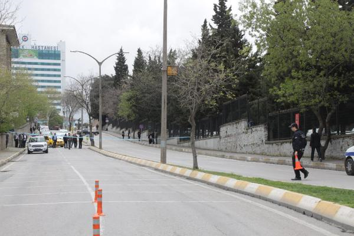 GATA Duvarında Şüpheli Çanta
