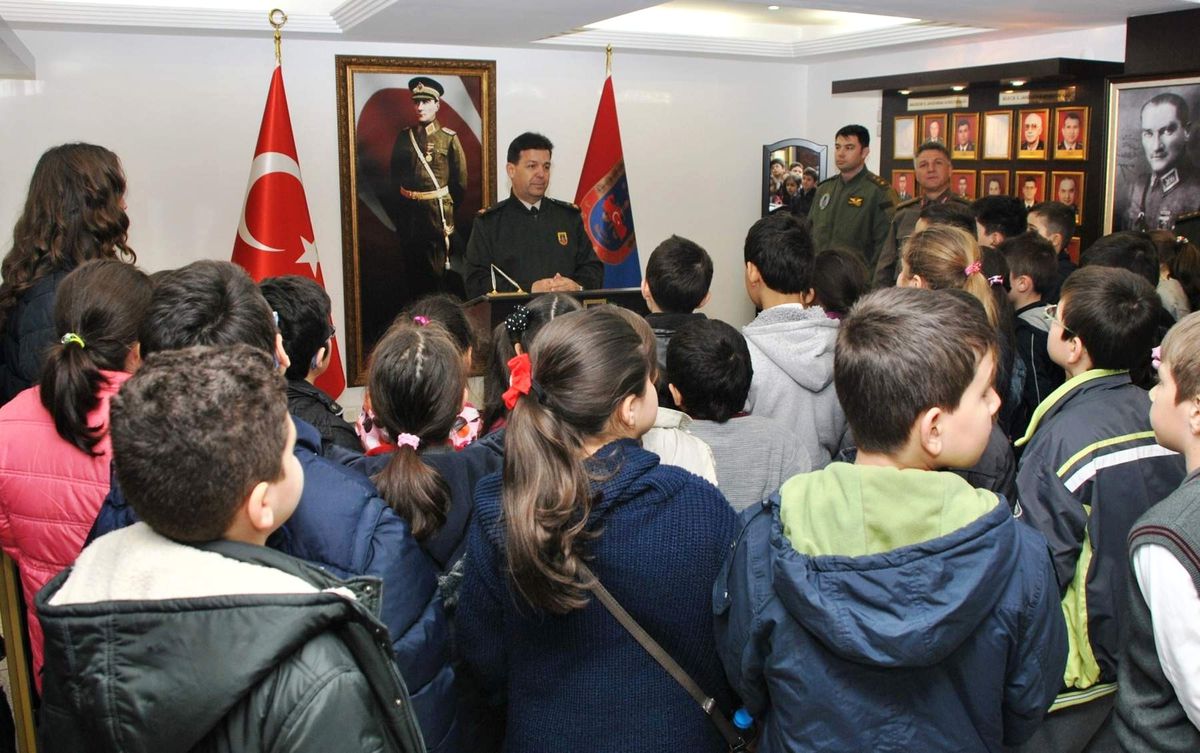 Genelkurmay Başkanına Mektup Yazdılar, Kışlada Ağırlandılar