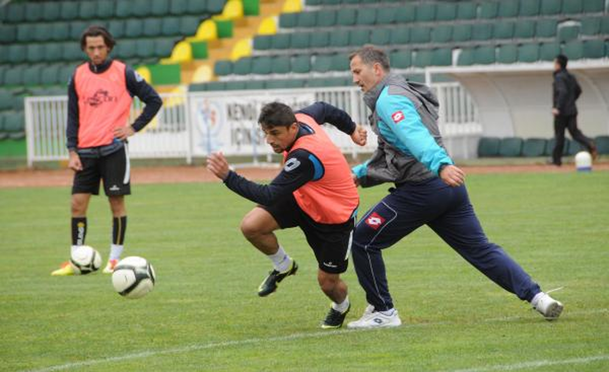 Giresunspor\'da Moreller Yerinde
