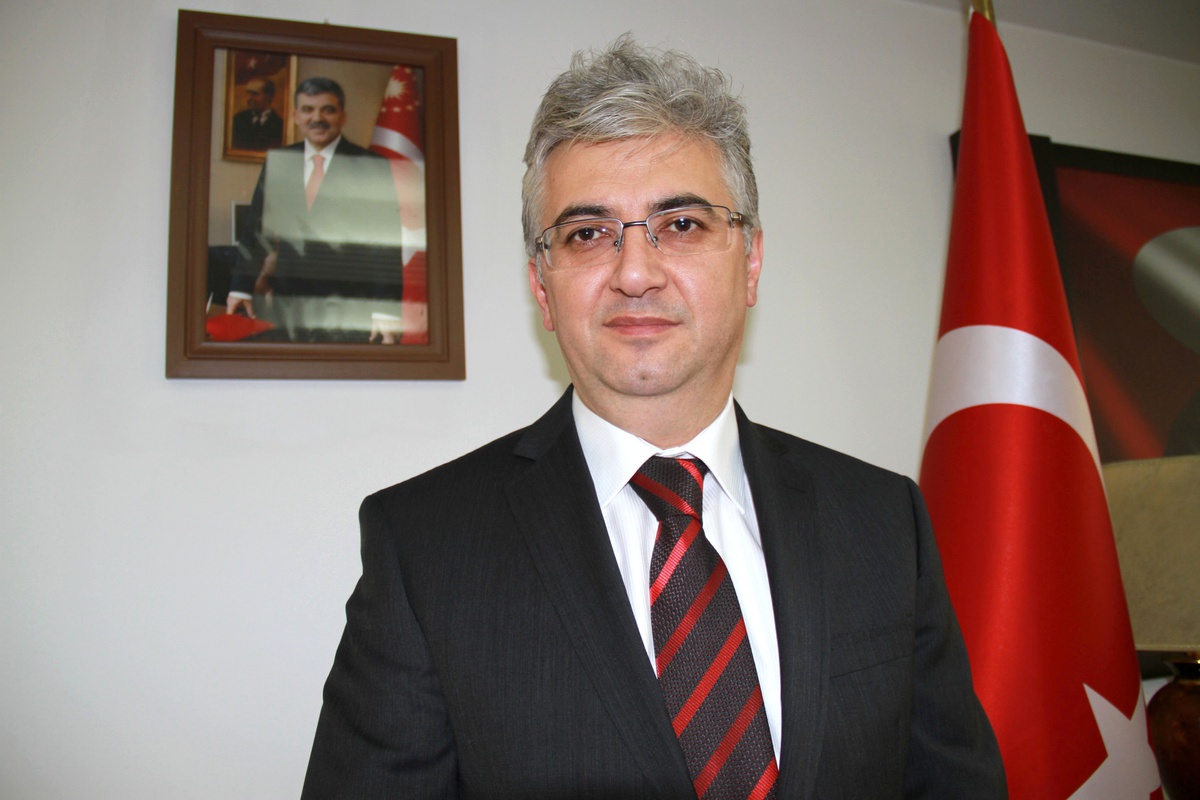 Kars Valisi Tepe Başarılı Sporcuyu Ödüllendirdi