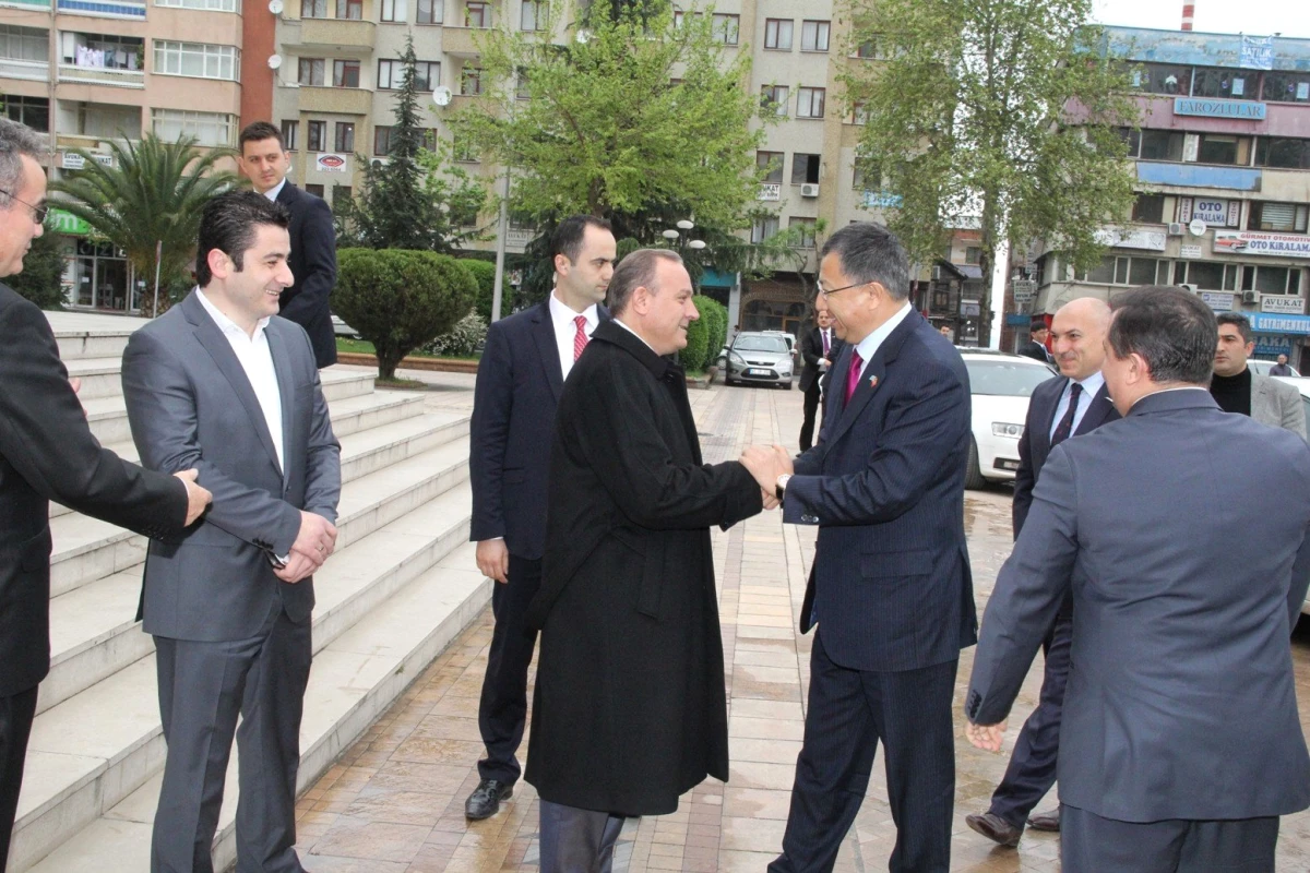 Kazakistan Cumhuriyeti Ankara Büyükelçisi Canseyit Tüymebayev Trabzon\'da
