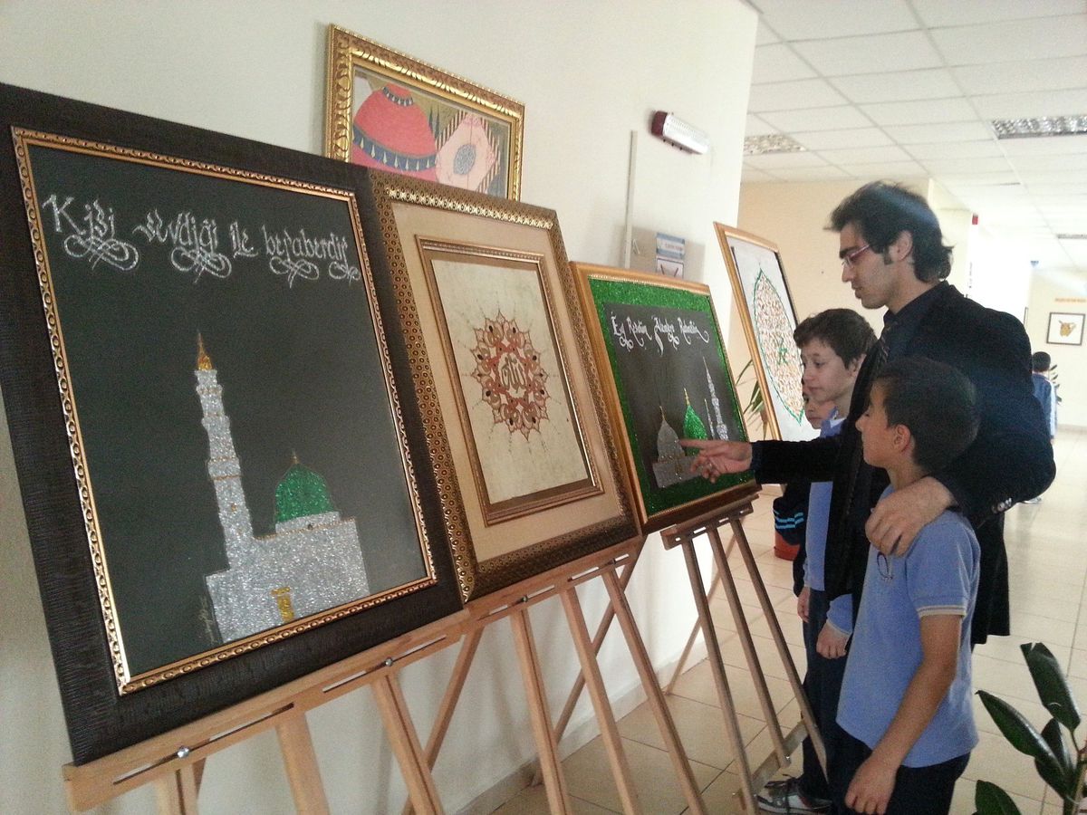 Kutlu Doğum Resim Sergisi Açıldı