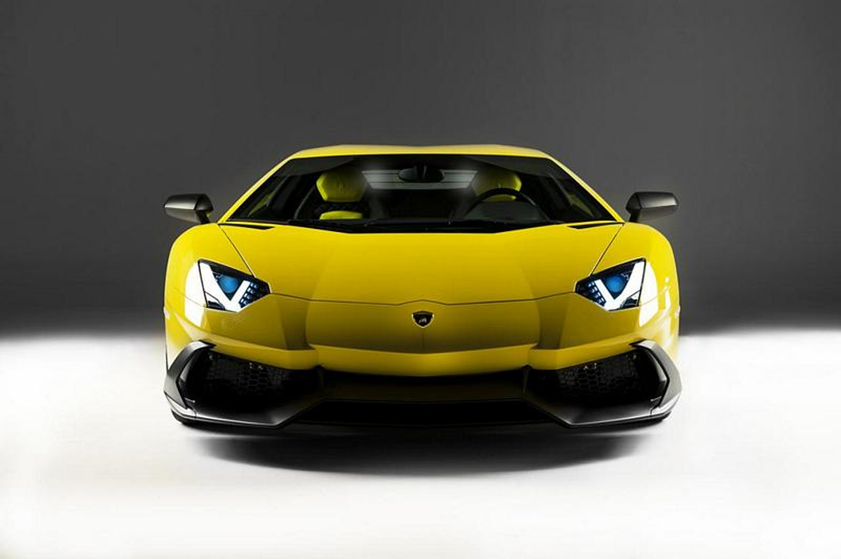 Lamborghini \'Den 50. Yıl Anısına Daha Güçlü Özel Aventador