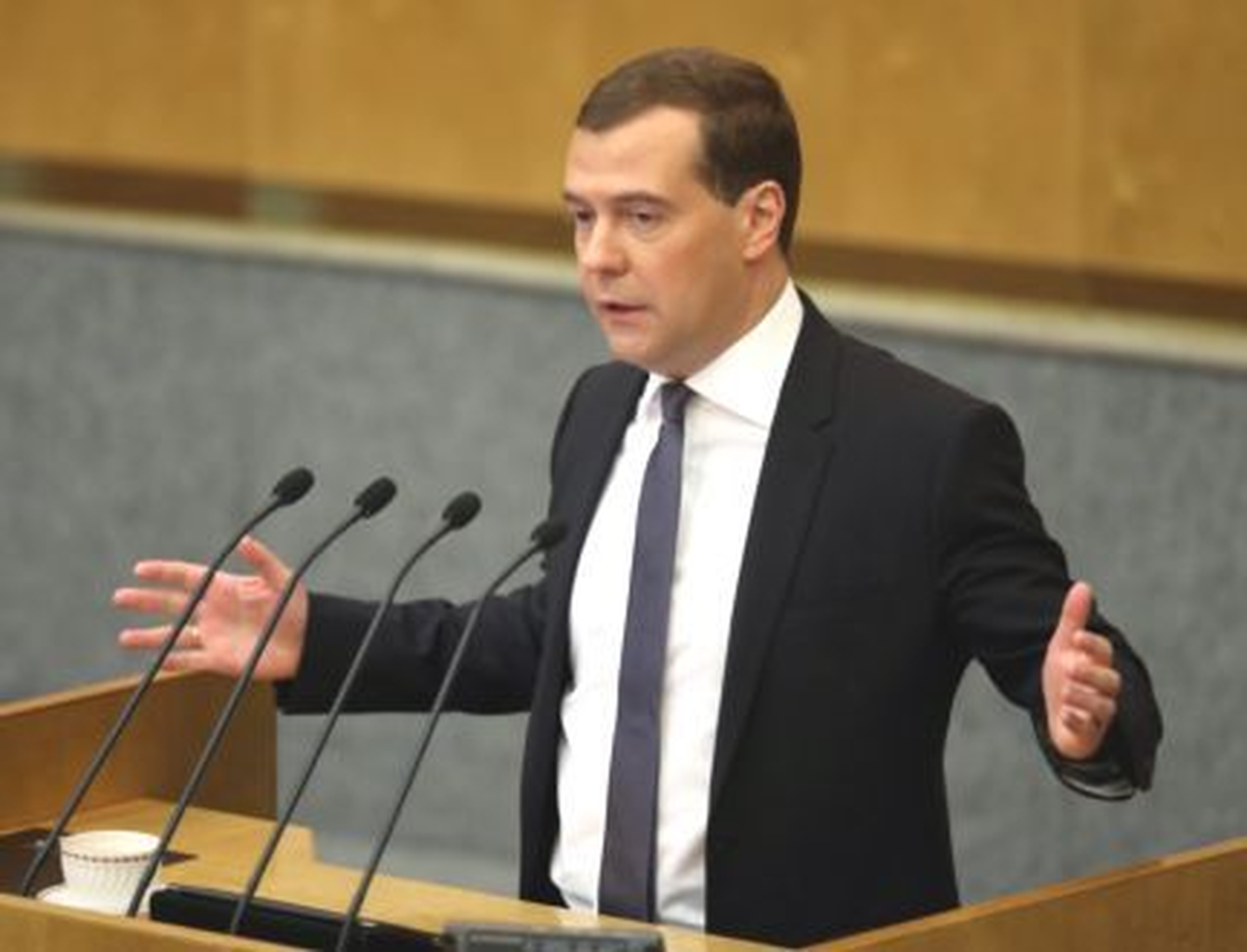 Medvedev: Kıbrıs İnsafsız Politika Örneği Gösterdi