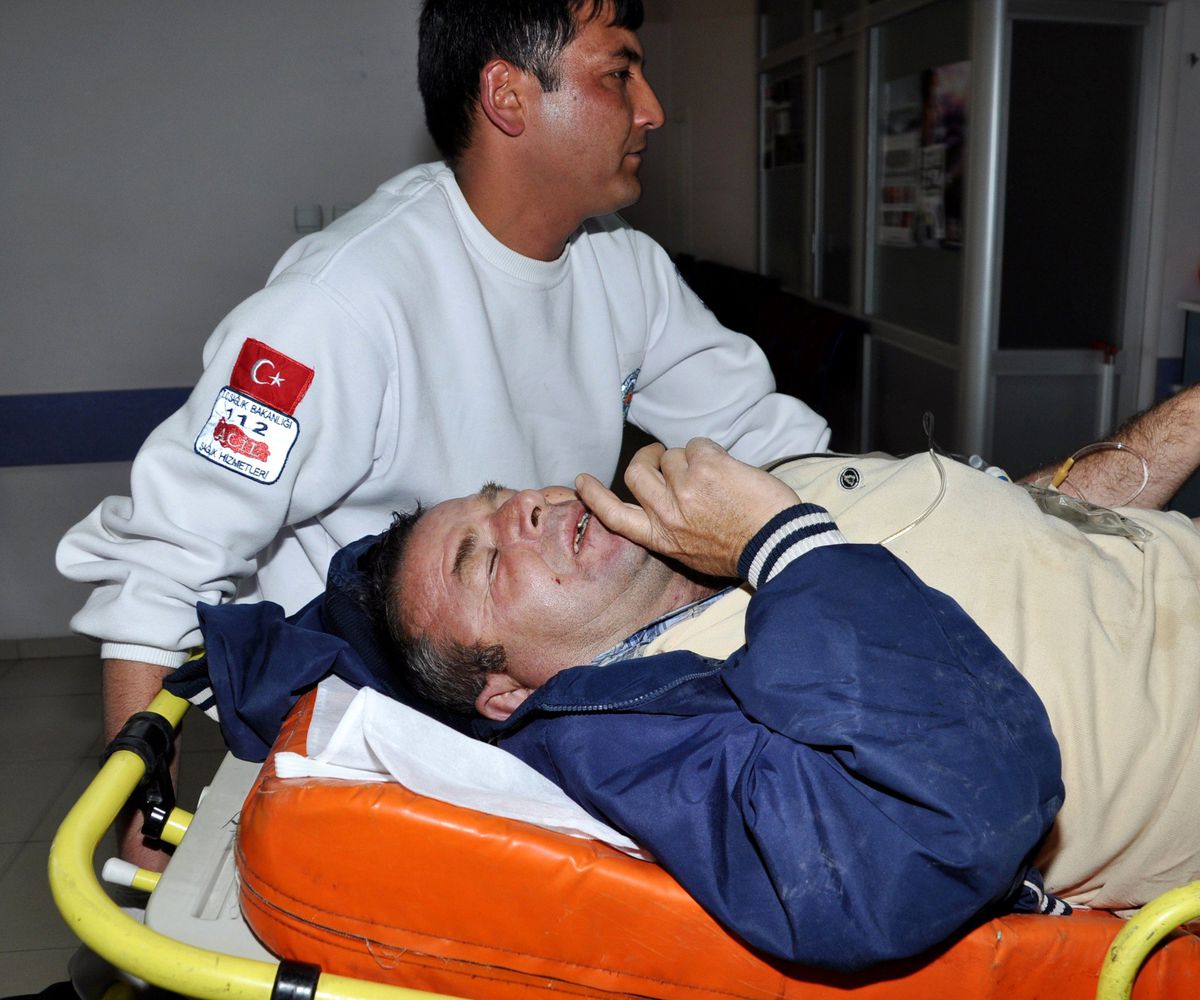 (Özel Haber) Kayınpederini Bıçakladı, Kayınvalidesini Darp Etti