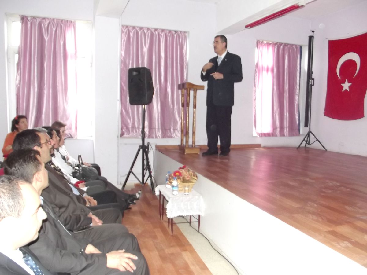 Pazaryeri\'nde Vefa ve Merhamet Konferansı