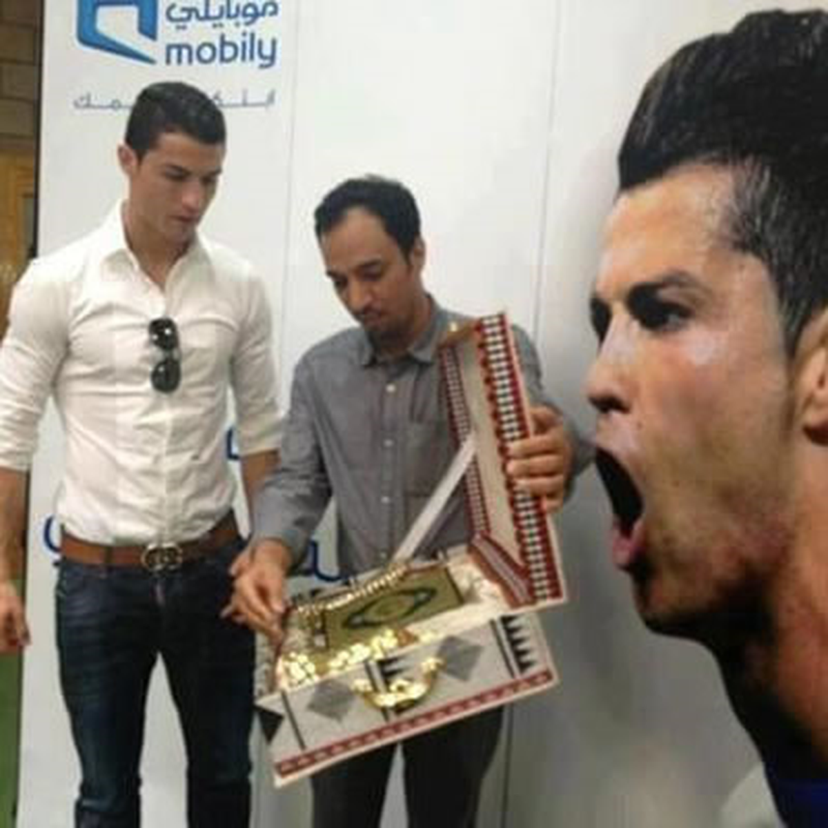 Ronaldo'ya Kur'an Hediye Ettiler