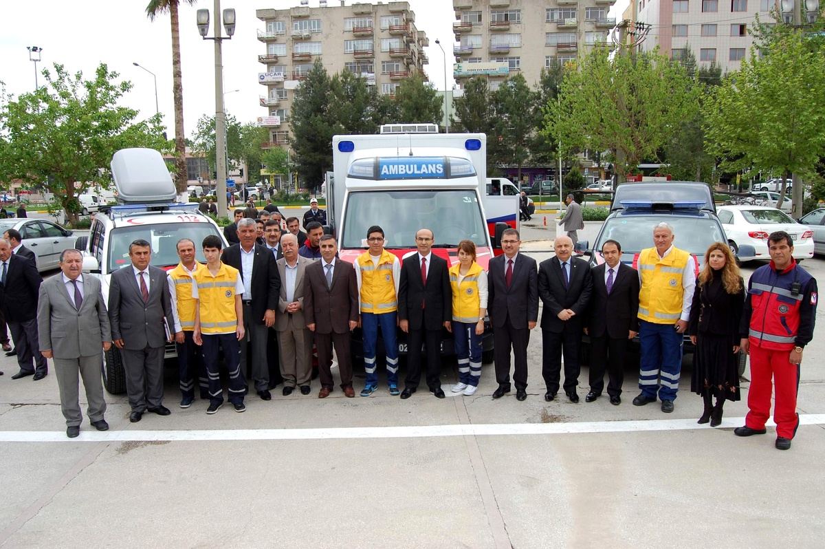 Sağlık Bakanlığı Adıyaman\'a 3 Yeni Ambulans Gönderdi