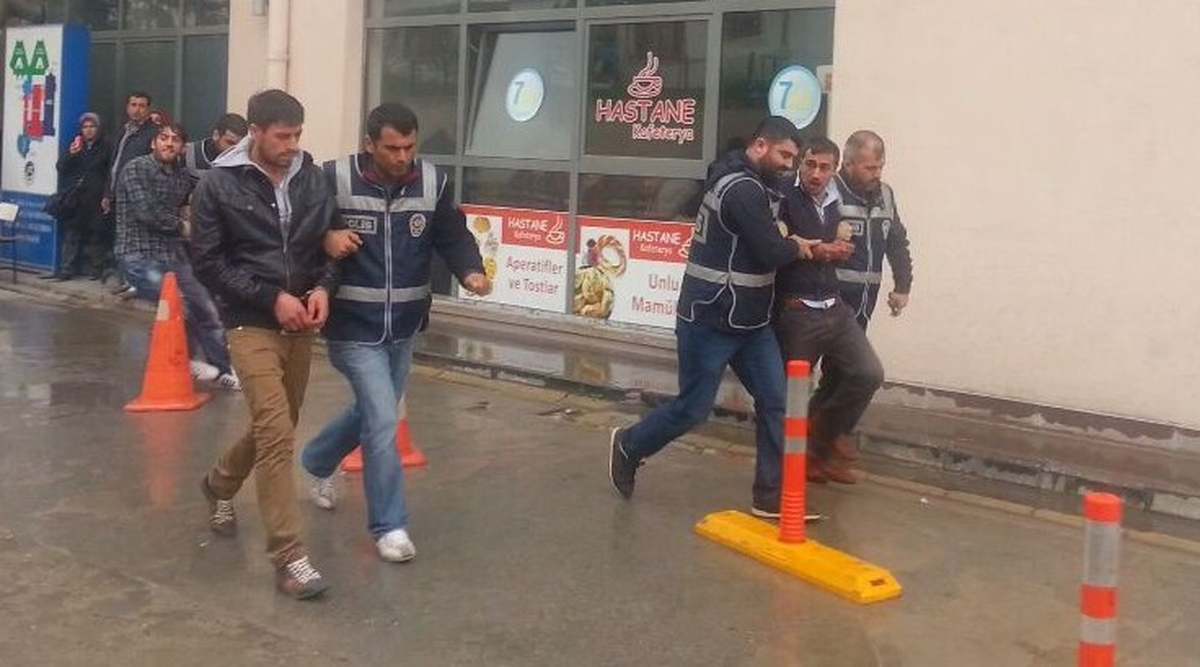Sakarya\'da Uyuşturucu Satıcısı Beş Kişi Yakalandı