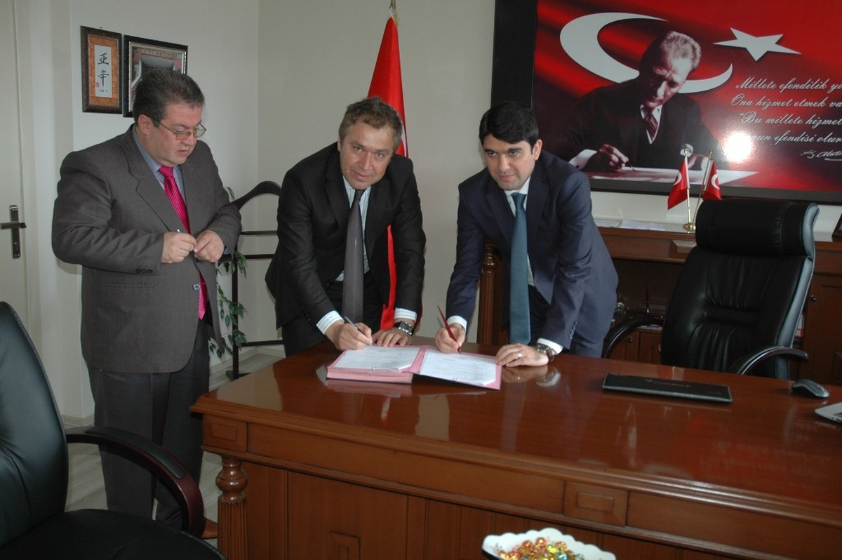 Selendi\'de Çanakkaleyi Görmeyen Öğrenci Kalmayacak