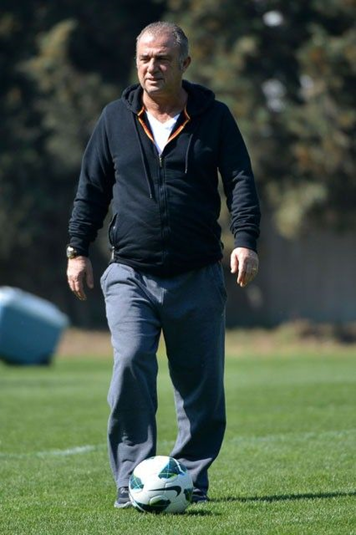 Tahkim Kurulu, Galatasaray Teknik Direktörü Fatih Terim\'e Verilen 9 Maçlık Cezayı Onadı.