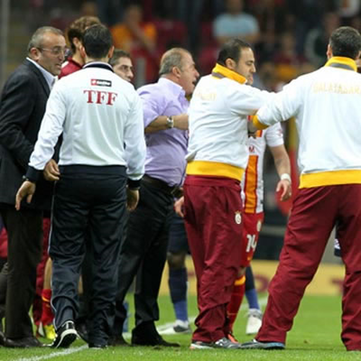 Tahkim Onadı, Twitter Yıkıldı