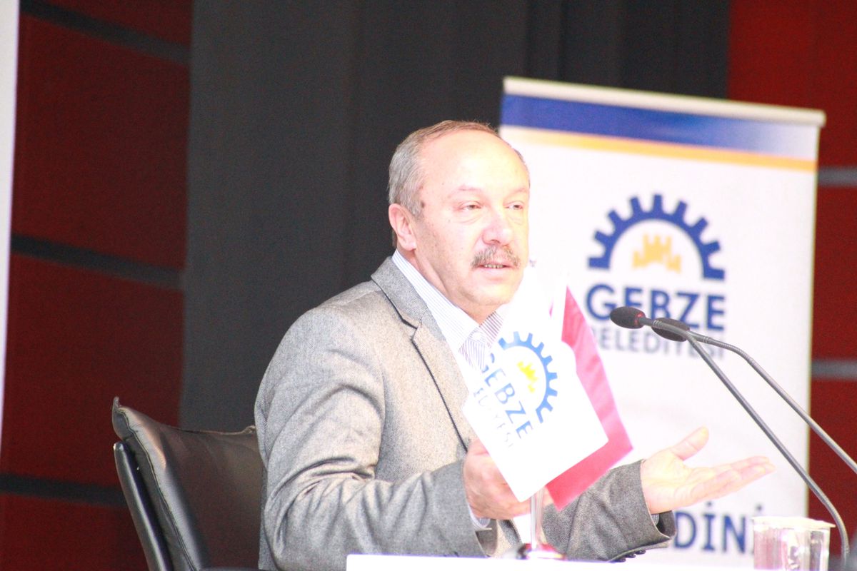 Tarihçi Çelik Gebze'ye Geliyor