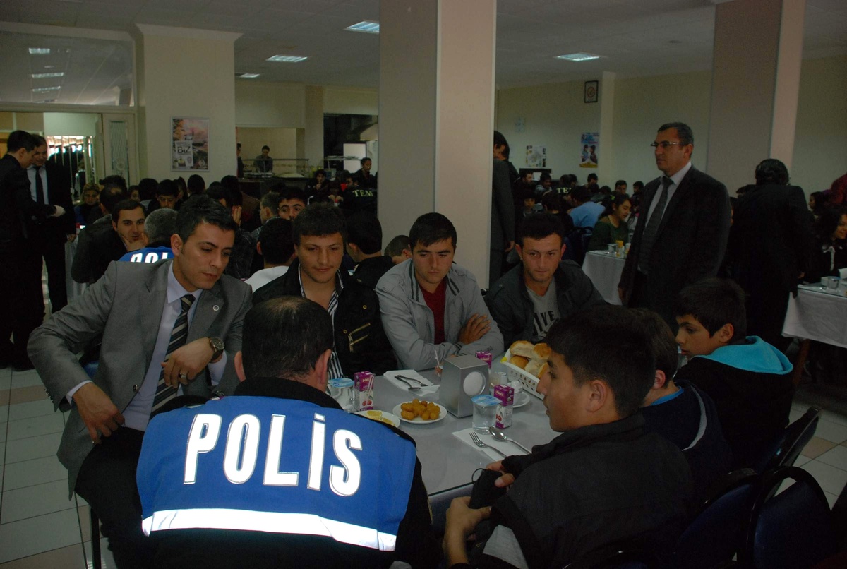 Tokat\'ta "Şehit Torunları Şehit Dedelerinin İzinde" Projesi