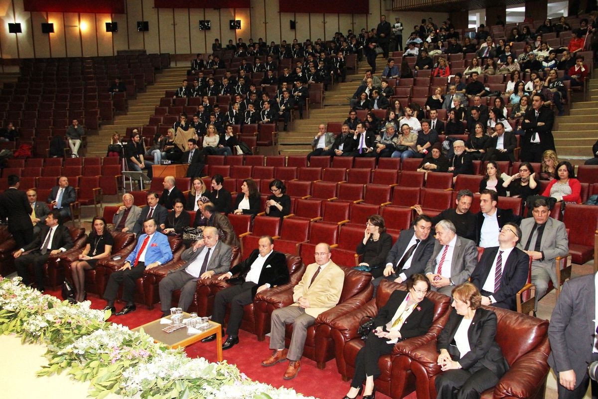 Trabzon\'da \'Türküler ve Aryalarla\' Unutulmaz Bir Gece