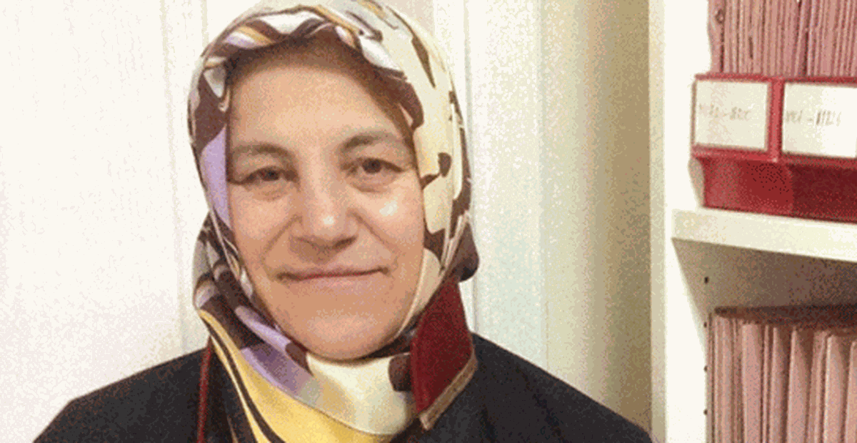 'Türbanı Tarihe Not Düşün'