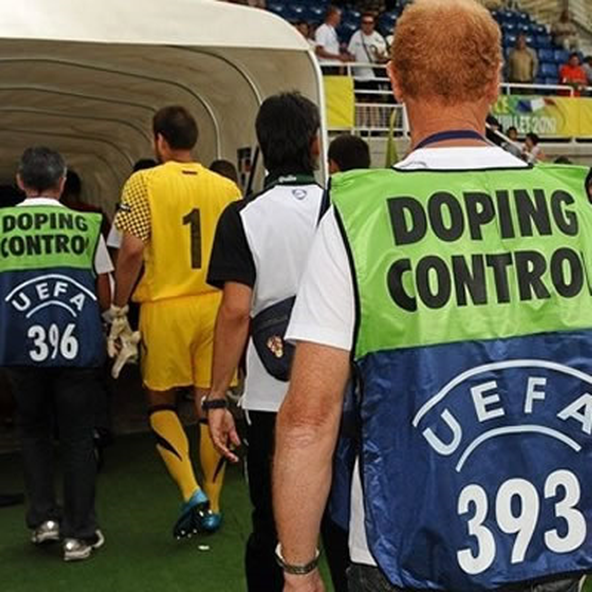 UEFA'dan Barça'ya Baskın