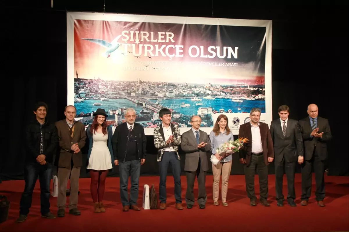 Yabancı Öğrencilerden Türkçe Şiir