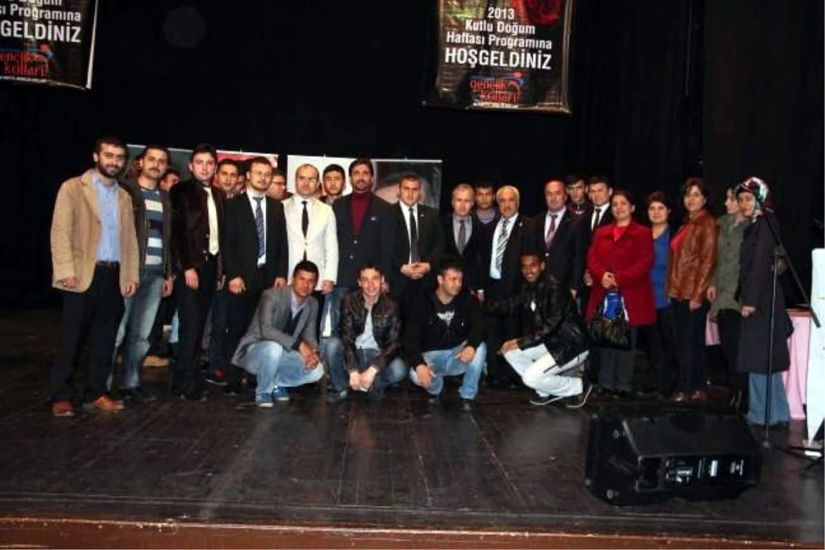 Zonguldak\'ta Ak Partili Gençler, Kutlu Doğum Haftasını Kutladı