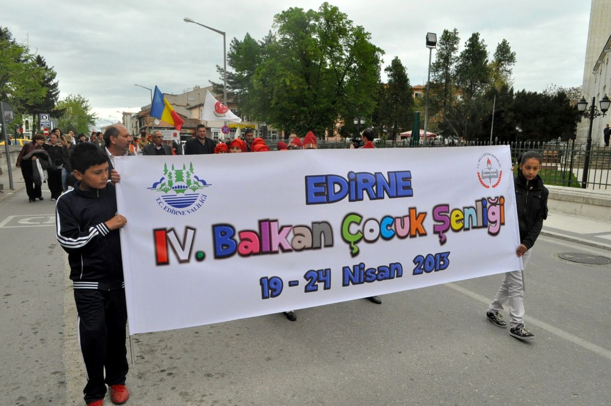 4\'üncü Balkan Çocuk Şenliği Başladı