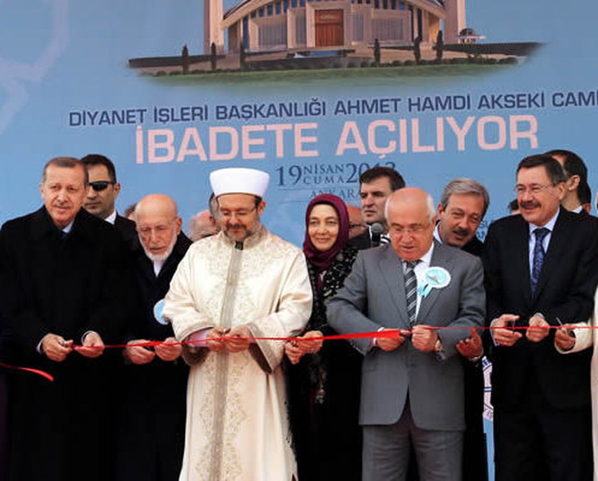 Ahmet Hamdi Akseki Camisi Açıldı
