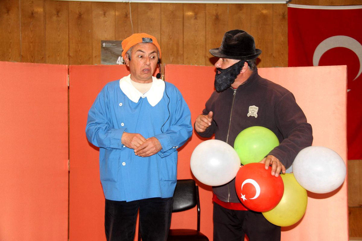 Başkan Aksoy\'dan Çocuklara 23 Nisan Hediyesi