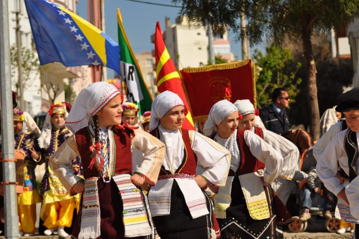 "Bi Dünya Çocuk Aliağa\'ya Geliyor!"