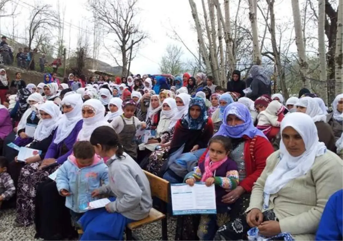 Çatak'ta Kutlu Doğum Coşkusu Köylere Taşındı