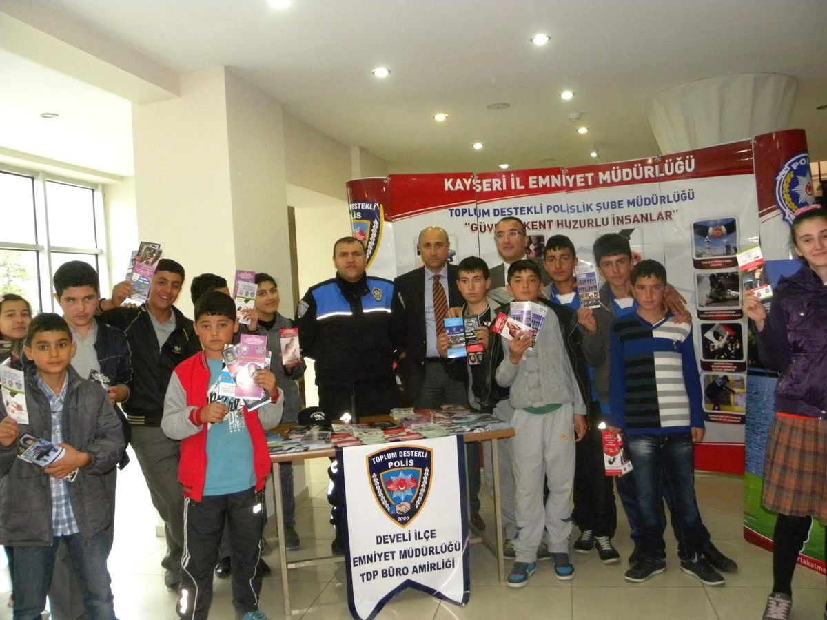 Çocuklar Tdk Sayesinde Polisi Daha Çok Seviyor