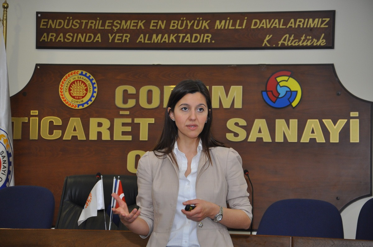 Çorum\'da Kümelerde İşbirliği Ağ Oluşturma ve Güven Yönetimi Eğitimi