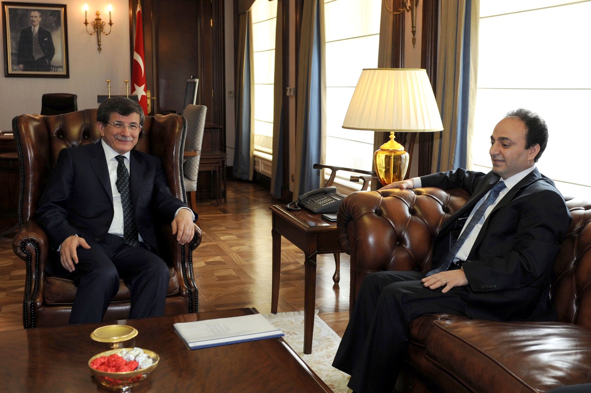 Dışişleri Bakanı Davutoğlu, Diyarbakır Büyükşehir Belediye Başkanı Baydemir\'i Kabul Etti