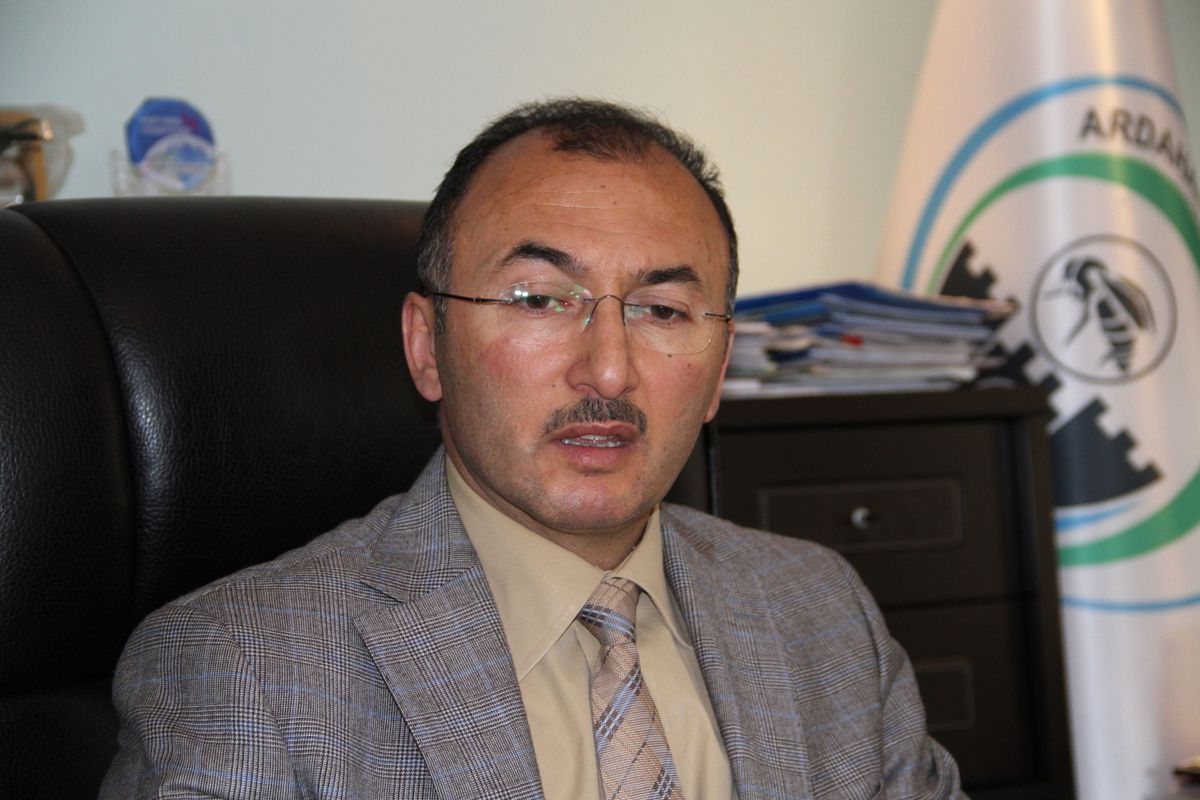Eski Otel Binasının Yıkımına Başlandı